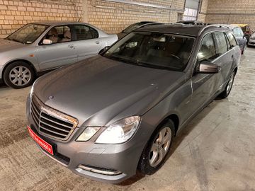Mercedes E 200 - 3