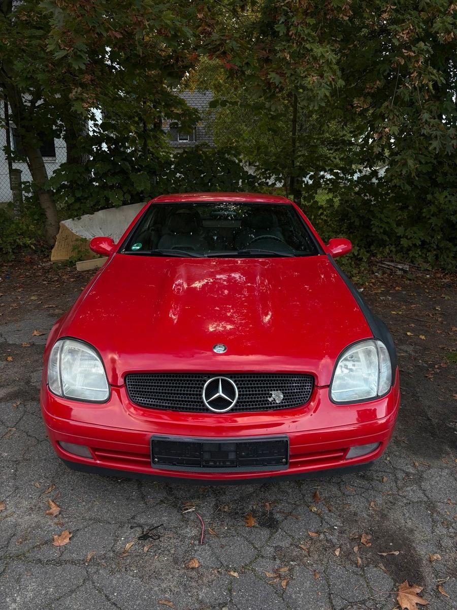 Mercedes-Benz SLK 230