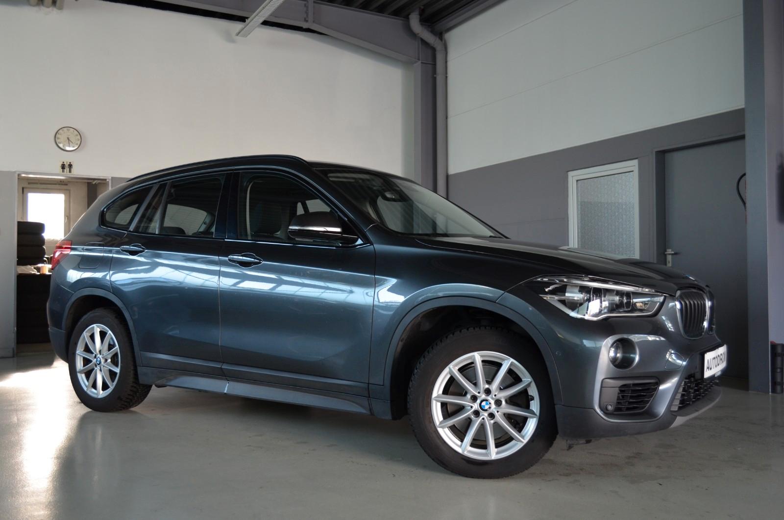 BMW X1 xDrive 20i Advantage SHZ/PDC