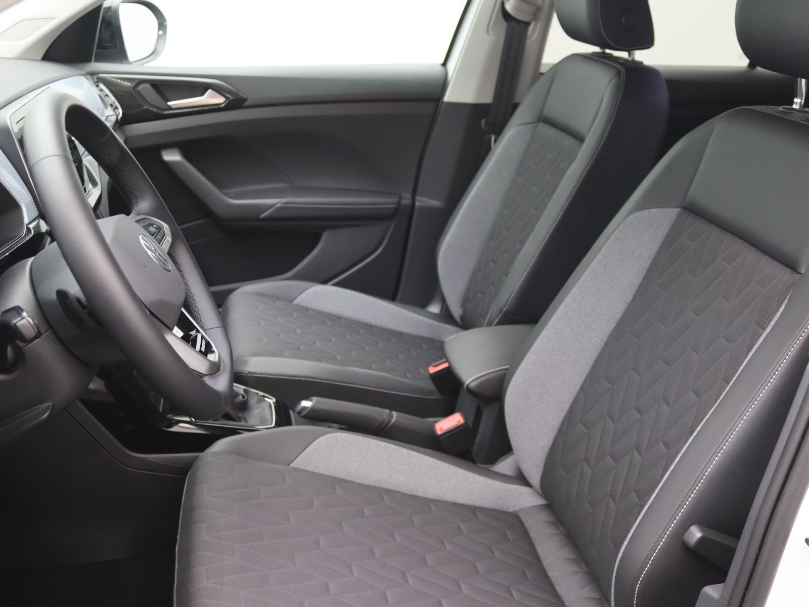 Volkswagen T-Cross - Bild 12