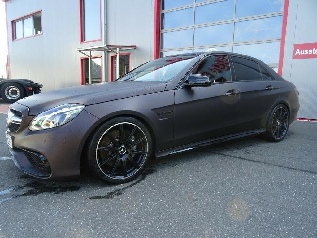 Mercedes-Benz E 63 AMG