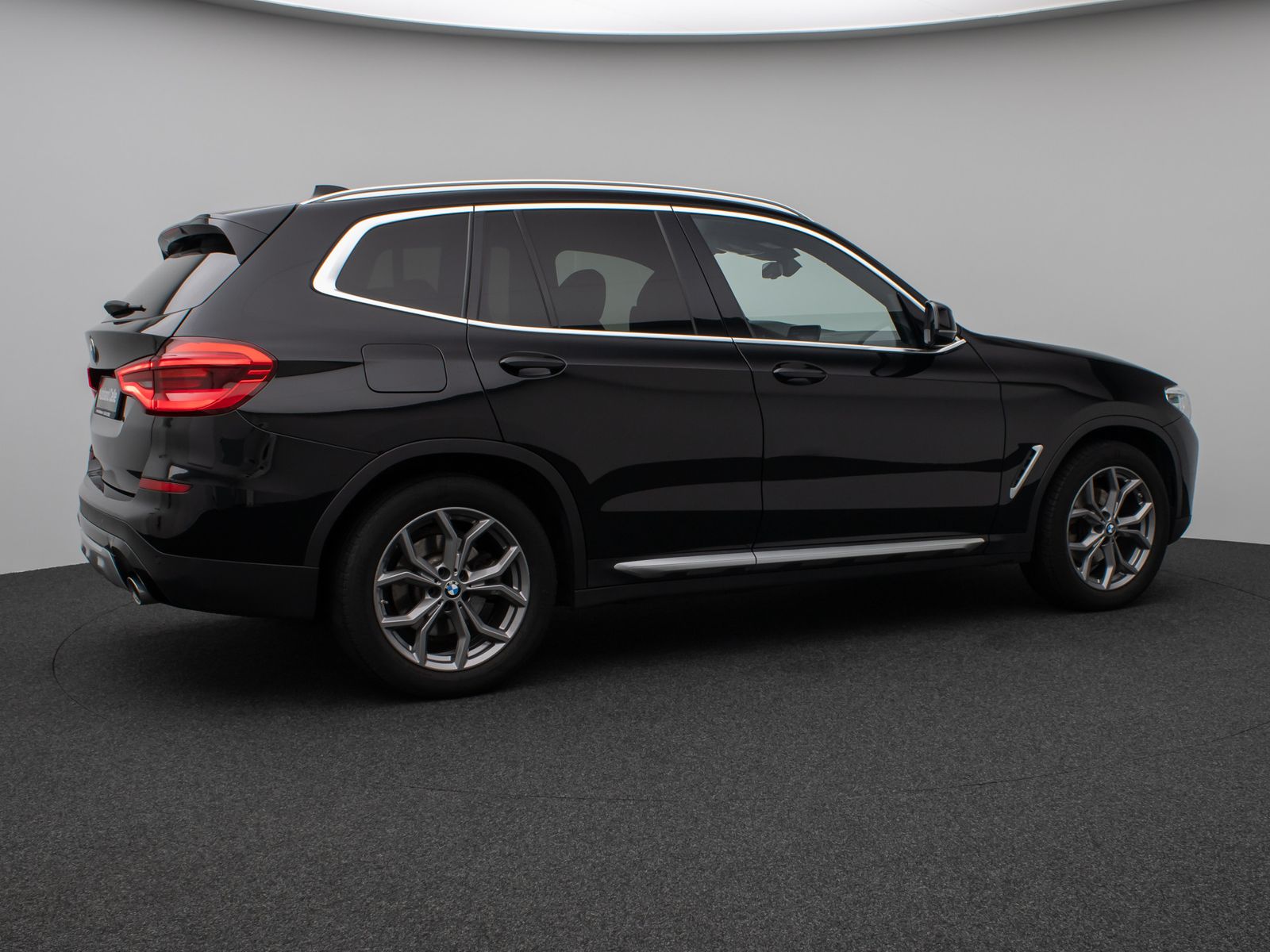 Fahrzeugabbildung BMW X3 xD20d xLine HUD ACC PDC Komfort Alarm Sport