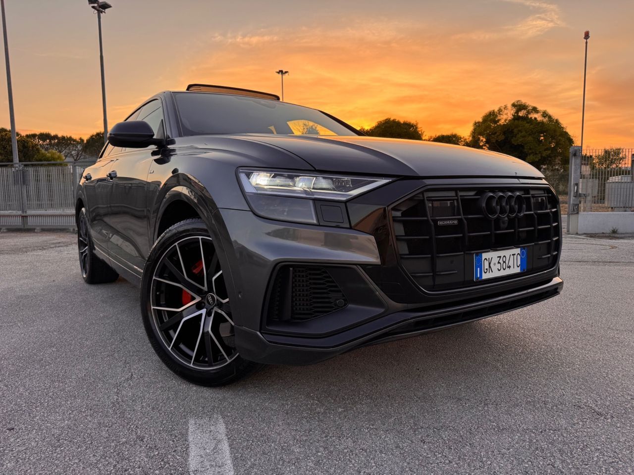 AUDI Audi Q8 60 TFSI e quattro tiptronic S line plus