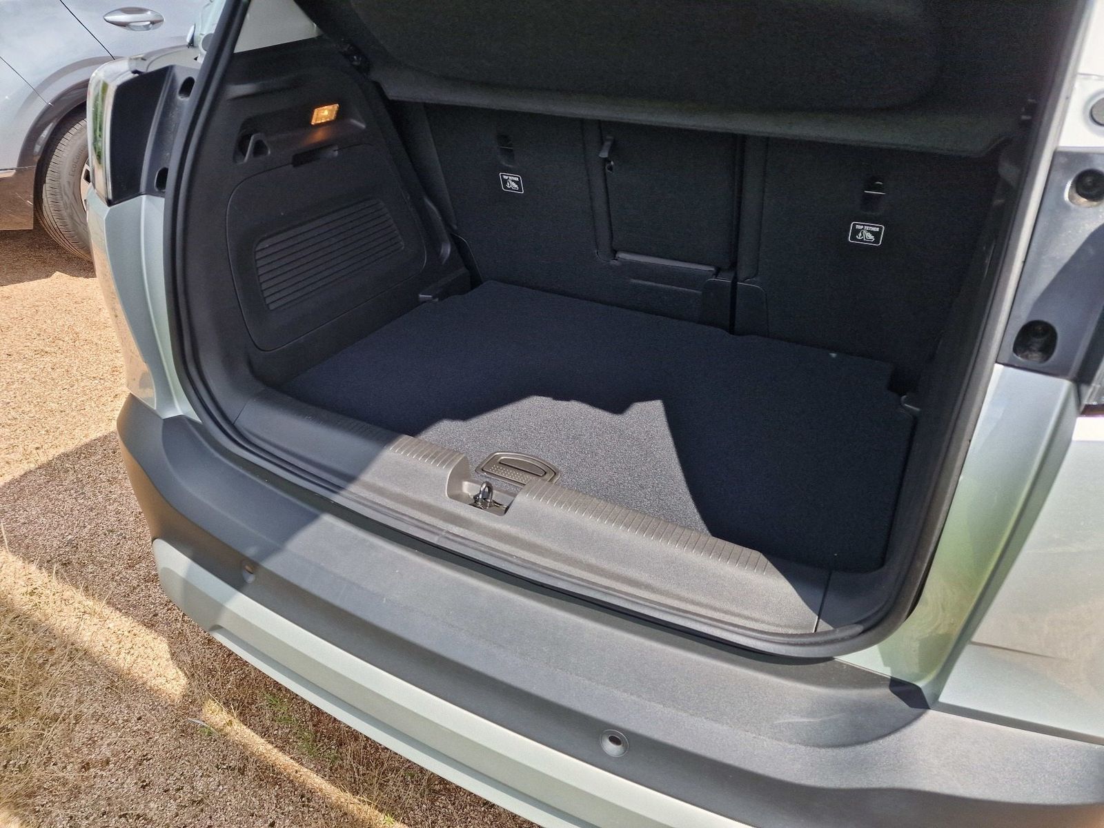 Fahrzeugabbildung Opel Crossland Elegance, Navi, Kamera,Sitzheizung
