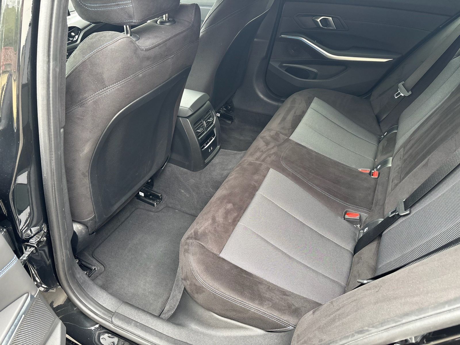 BMW 330 - Bild 17