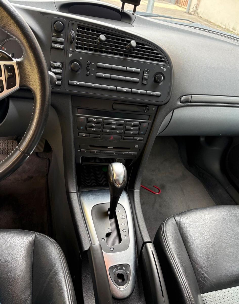Saab 9-3 2006 — interior