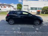 Toyota Auris Hybrid Executive - Toyota Auris: Executive