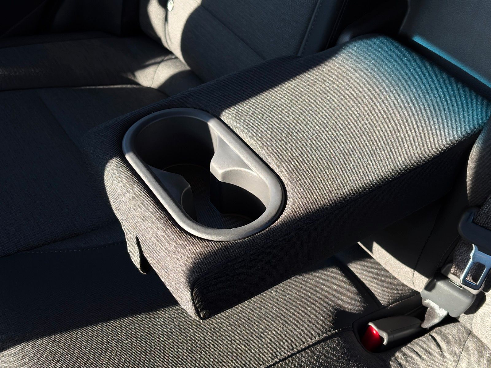 Fahrzeugabbildung Hyundai Kona Select Elektro ACC LKAS PDC CAM SHZ CarPlay