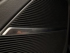 AUDI Q8 55 TFSI quattro LENKRAD-,SITZHZG AHK HEADUP