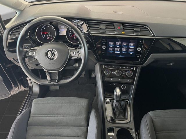 Touran 2.0 TDI DSG Highline Bluetooth Navi LED