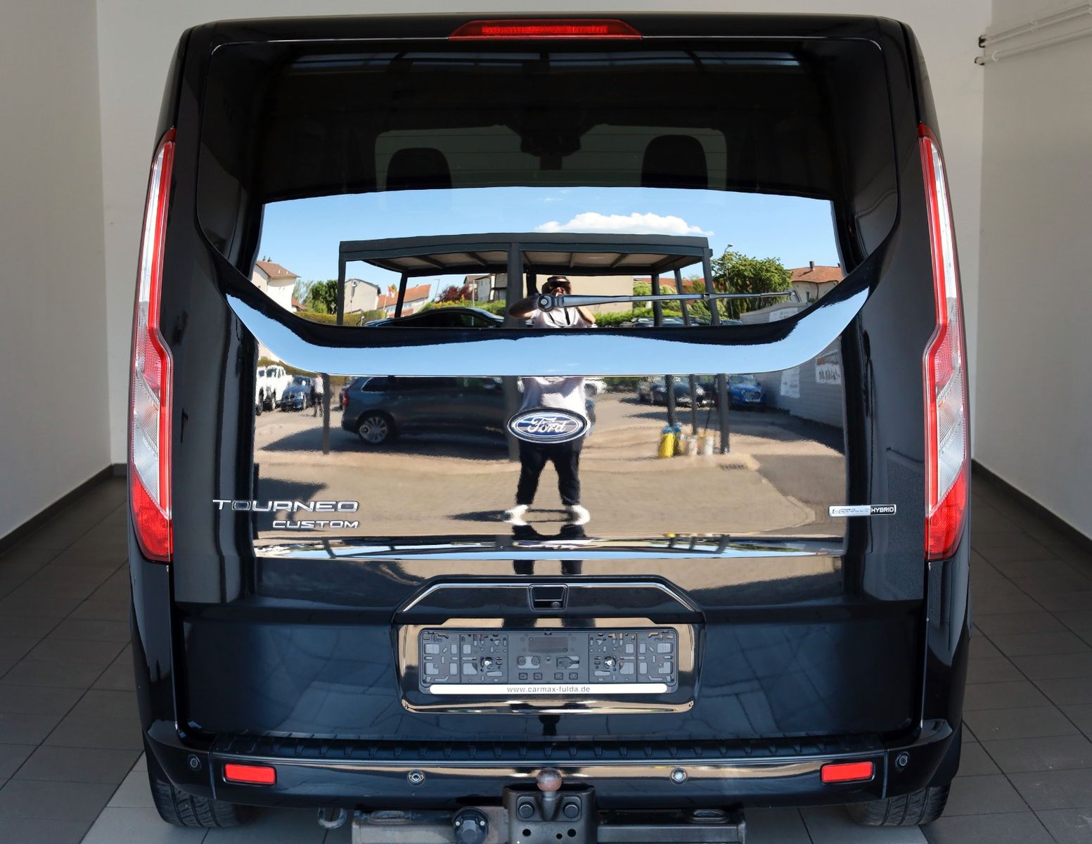 Fahrzeugabbildung Ford Tourneo Custom TITANIUM X 8 Si,Leder,Navi,Xenon