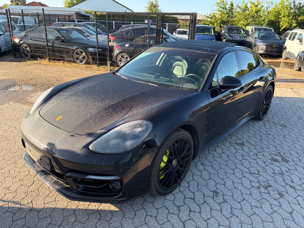 Image of Porsche Panamera