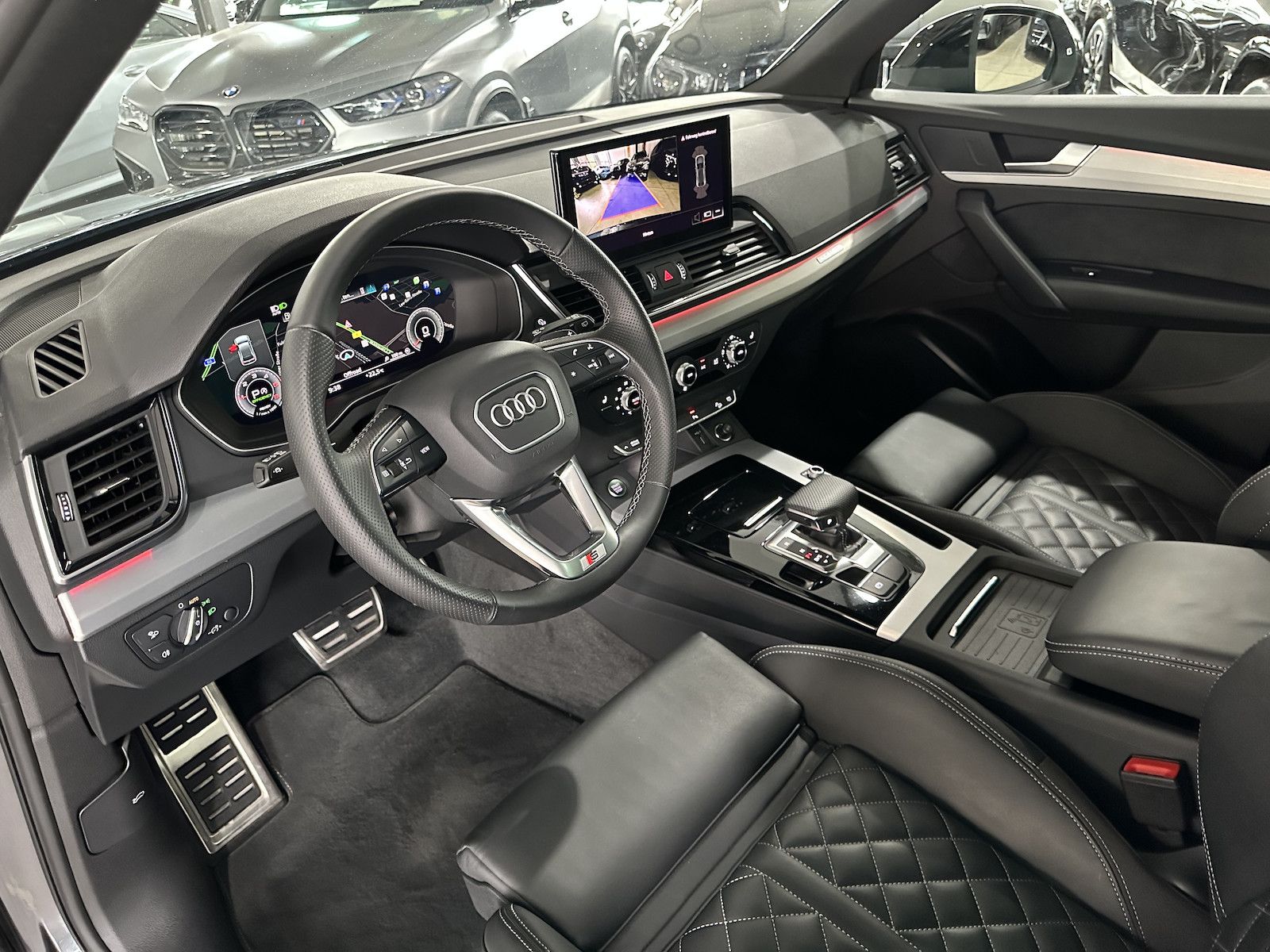 Fahrzeugabbildung Audi Q5 Sportback 40 TDI S line/Pano/Raute/Matrix/21