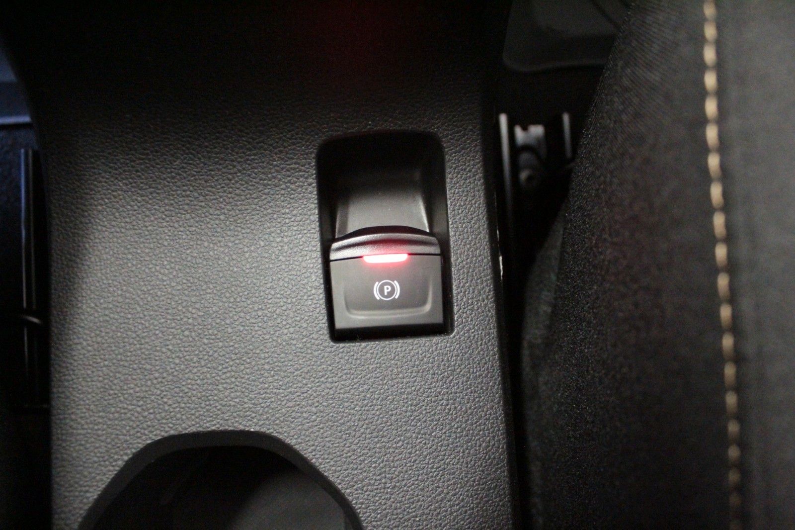 Fahrzeugabbildung Dacia Jogger Eco-G 100 Extreme+ 5-Sitzer *15166*