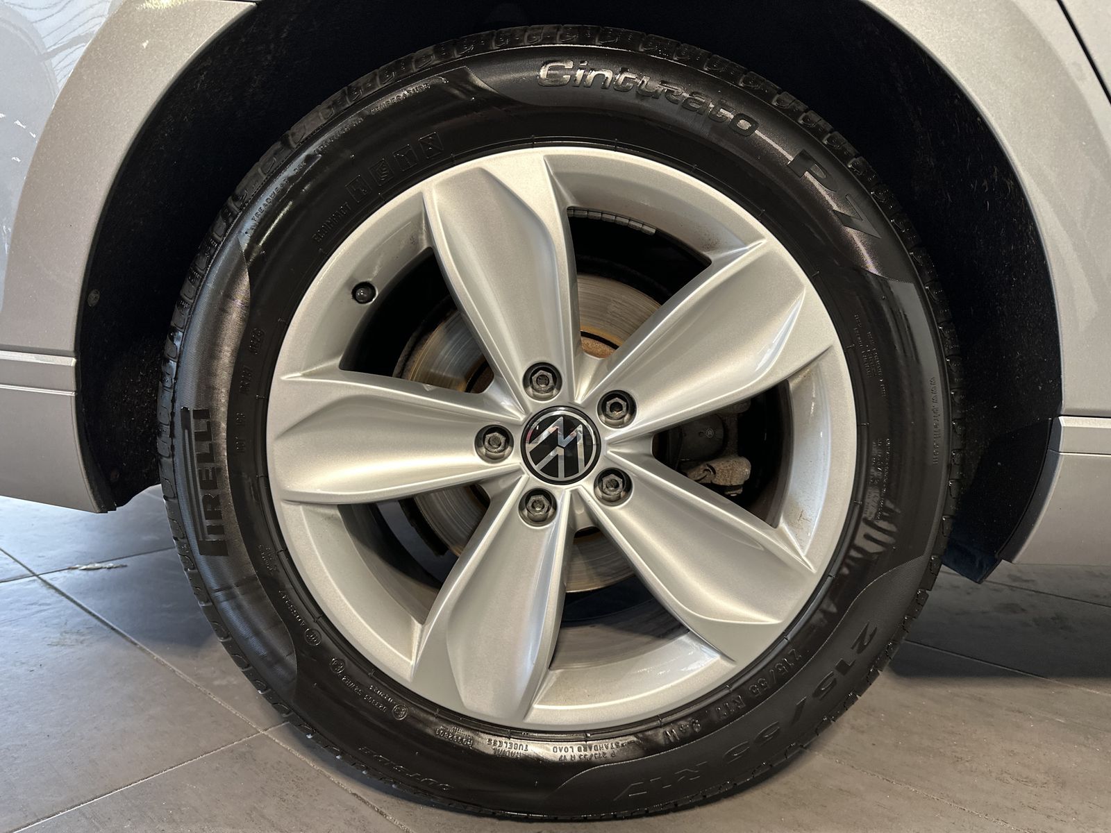 Fahrzeugabbildung Volkswagen Passat Variant 2.0 TDI DSG Business NAV+LED+ACC