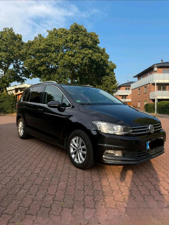 Image of Volkswagen Touran