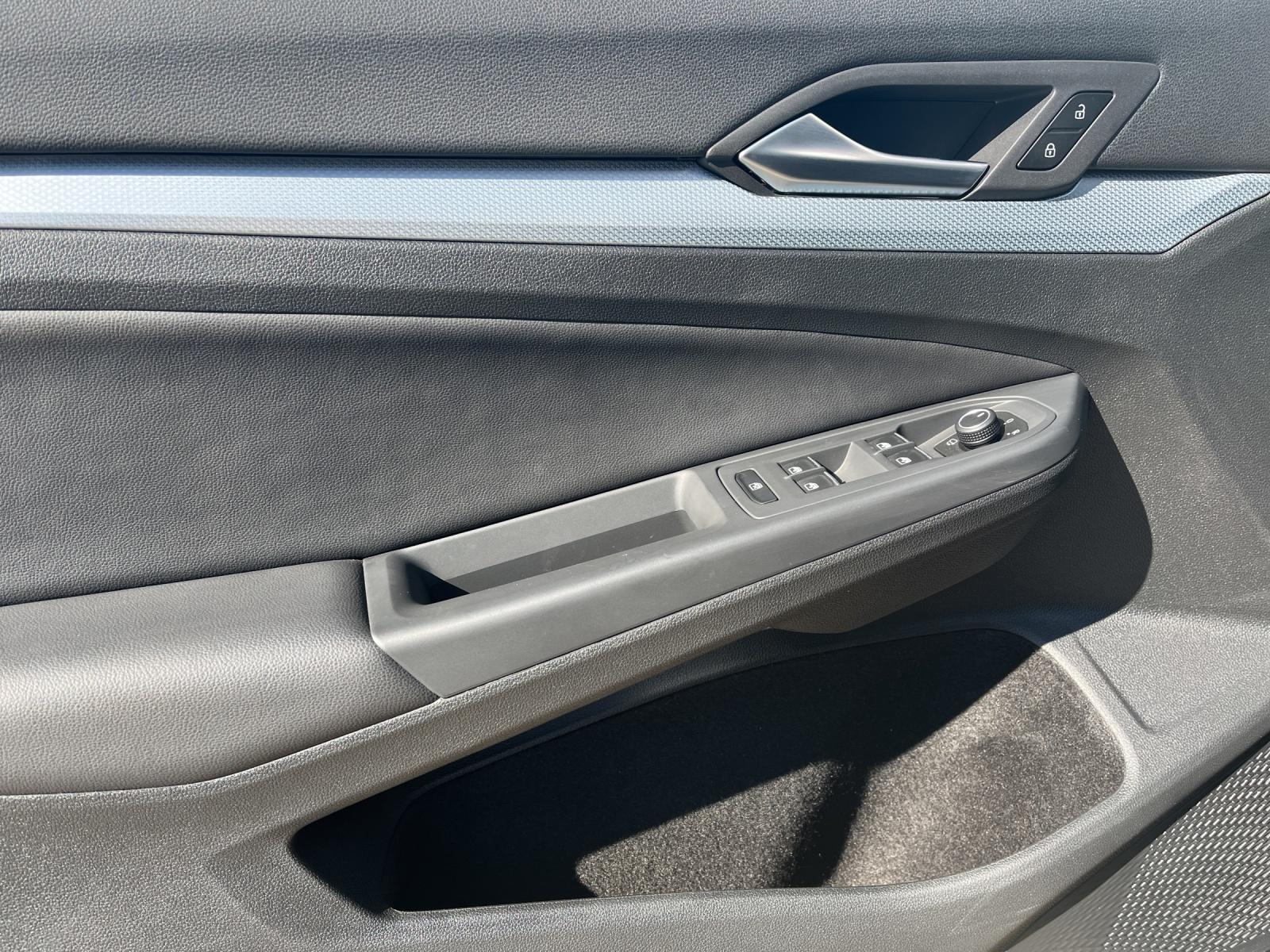 Volkswagen Golf 1.5 TSI Goal AHK Navi LED Kamera PDC LM Te, миниатюра 7