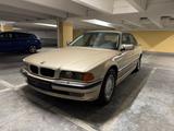 BMW E38 728i Limousine Kaschmirbeige - BMW 728 von privat