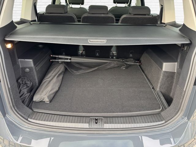 Fahrzeugabbildung Volkswagen Touran Highline 1.5 TSI DSG - AHK*18"LM*Standhz