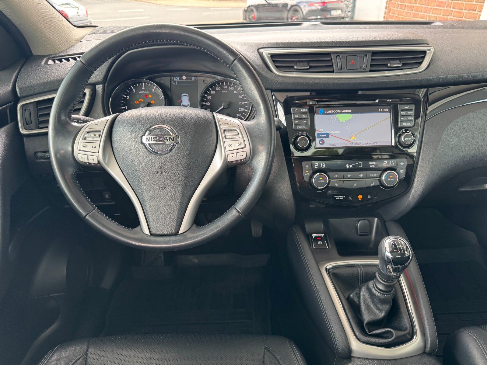 Fahrzeugabbildung Nissan Qashqai N-Connecta Panorama/Leder/360 Kamera
