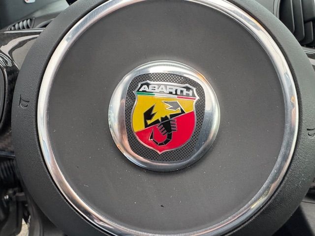 Fahrzeugabbildung Abarth 595C esseesse KLIMA XENON NAVI SHZ