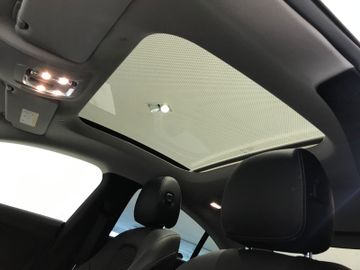 Mercedes-Benz CLA 180 Lim 7-Gang DSG LED KAMERA KLIMA NAV SHZ