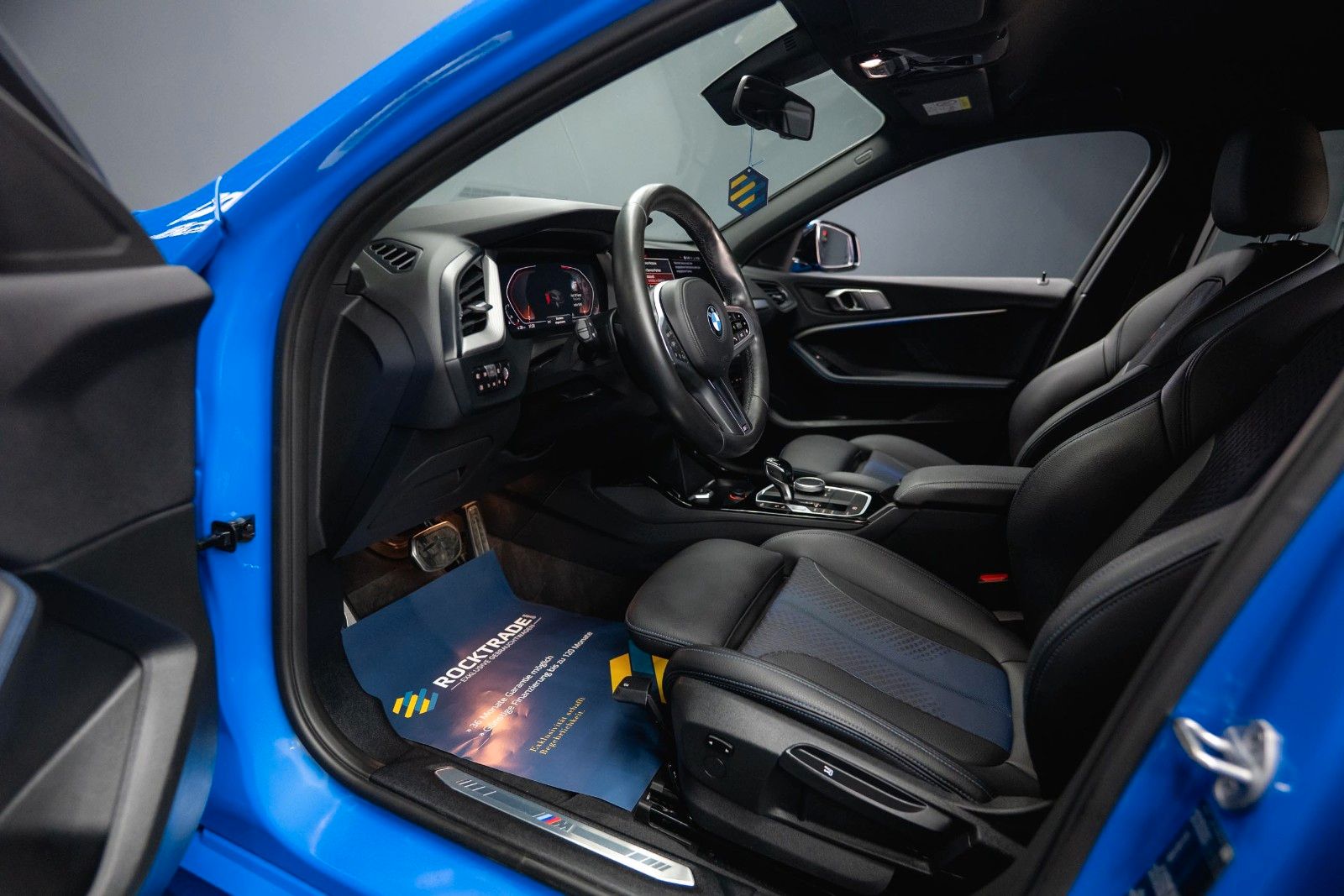 Fahrzeugabbildung BMW 118i M Sport Twin-Turbo Shadow Line *LED*DAB*