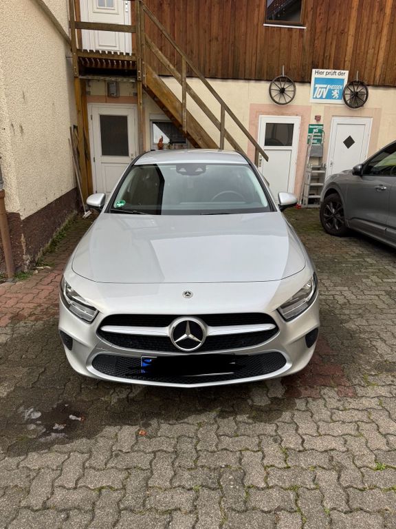 Image of Mercedes-Benz A 200