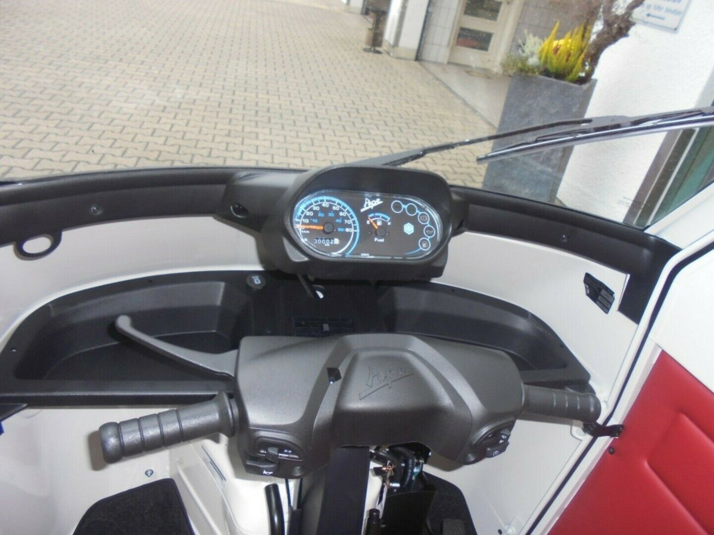 Fahrzeugabbildung Piaggio Ape 50 Kasten weiß,auch als 25kmh erhältlich*