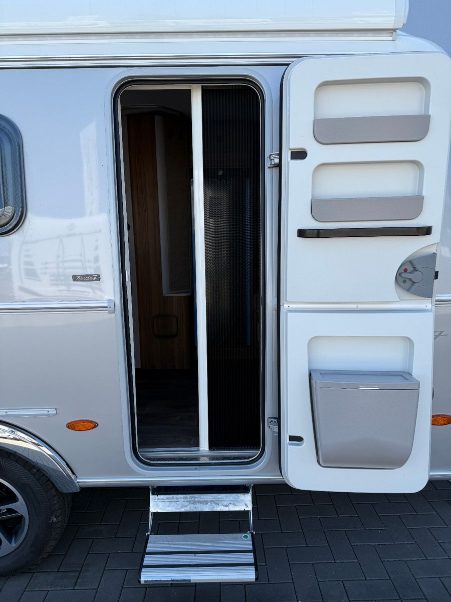 Fahrzeugabbildung HYMER / ERIBA / HYMERCAR Touring 630 - 6.084€ SPAREN!