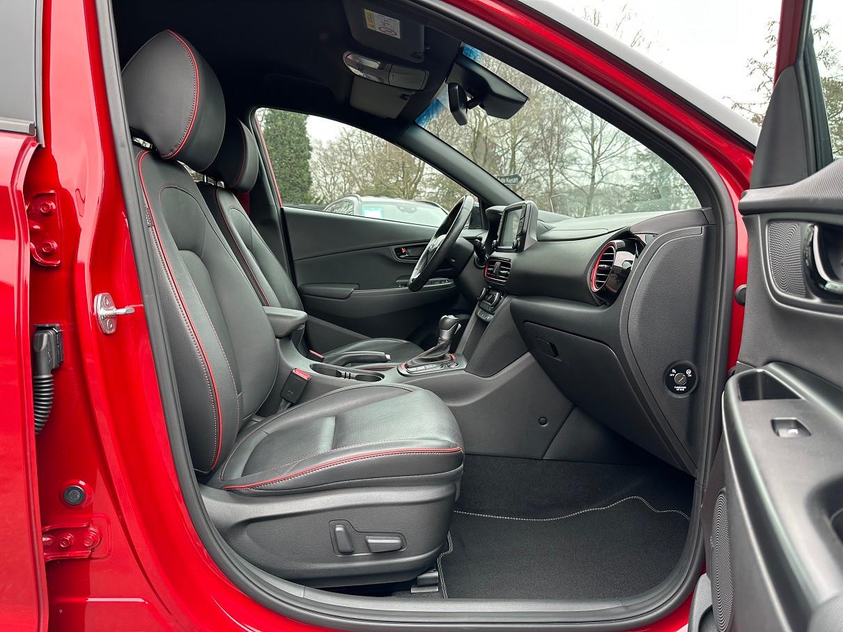 Hyundai Kona Unique Plus 4WD HUD/Leder/Kamera/19'