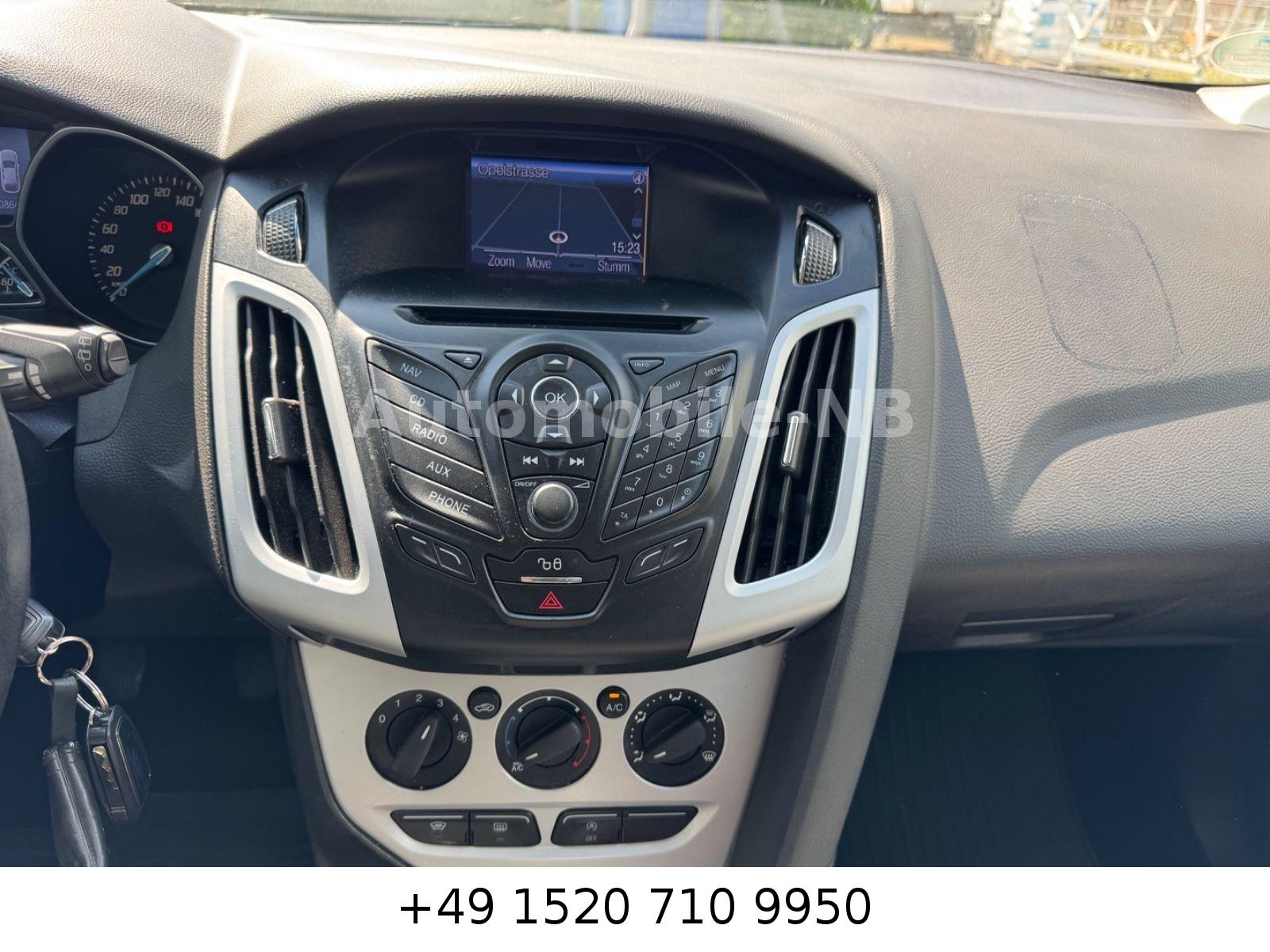 Ford Focus 2012 — photo 15