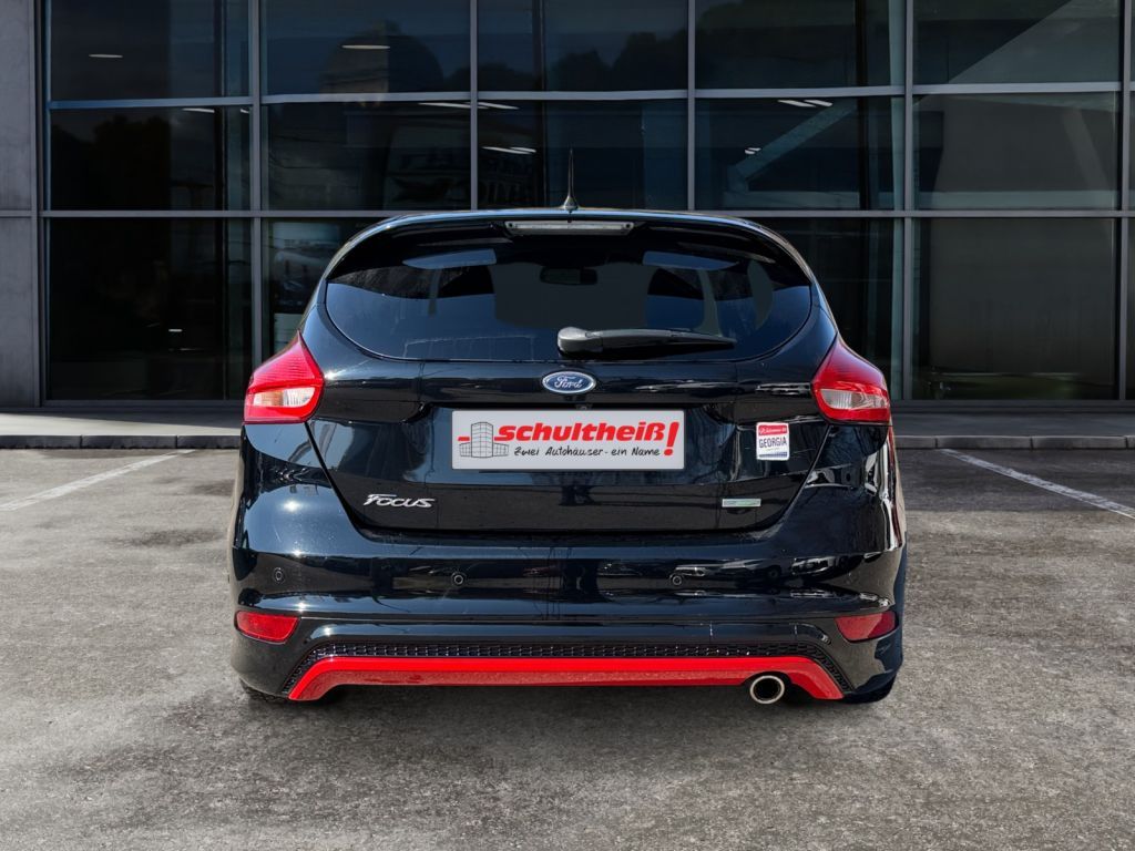 Fahrzeugabbildung Ford Focus 1.5 EcoBoost Start-Stopp-System Sport
