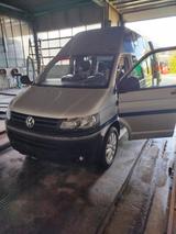 Volkswagen VW T5 Camper mit Hochdach | Wohnmobilzulas... - Volkswagen T5 Kombi in Hamburg