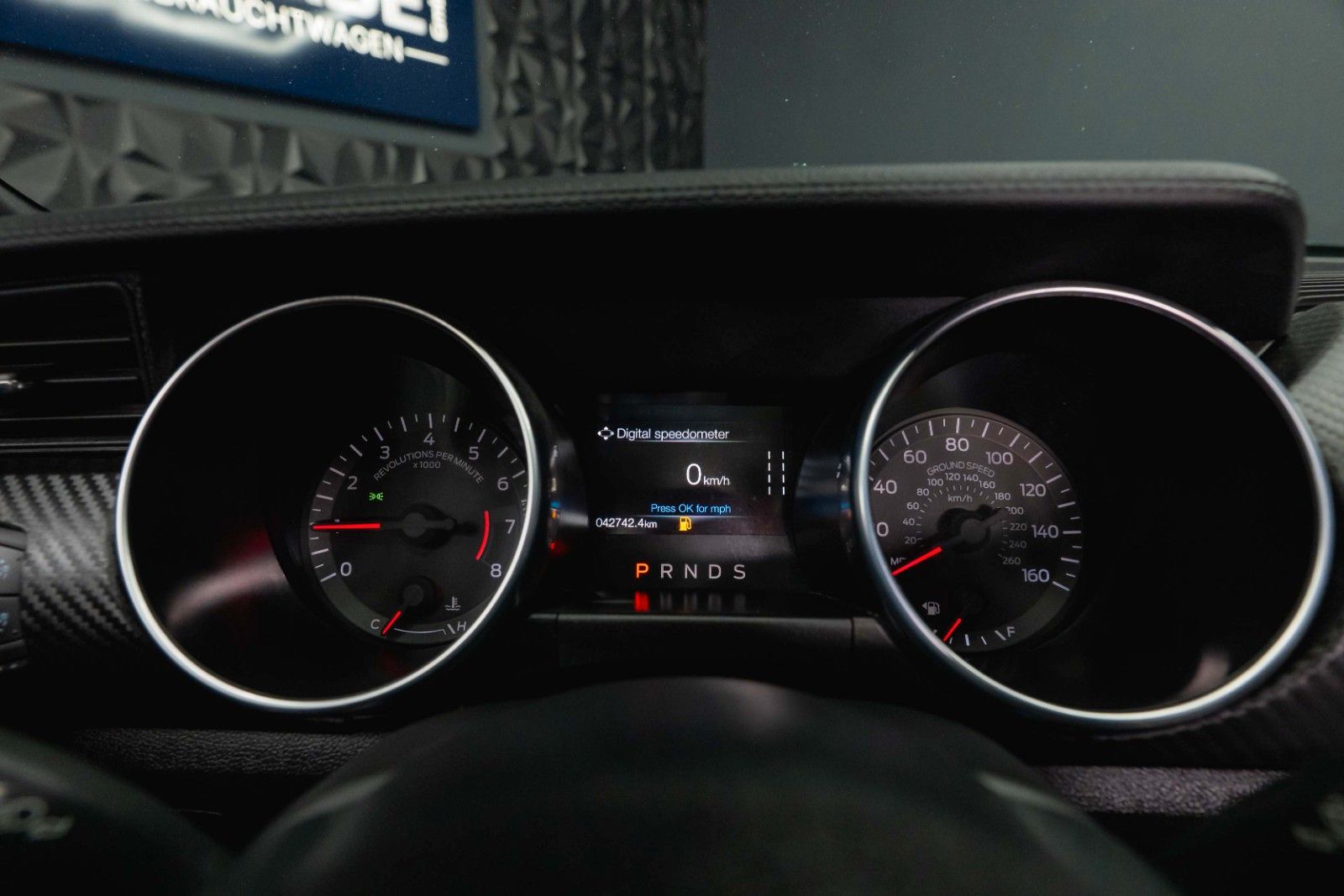 Fahrzeugabbildung Ford Mustang Cabrio DARK HORSE RockTrade Edition 19%
