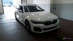 Fahrzeugabbildung BMW 530e xDrive Touring M Sport Navi LED SiHz PDC AH