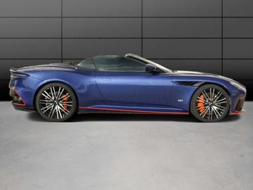 2019 Aston Martin DBS — фото 4