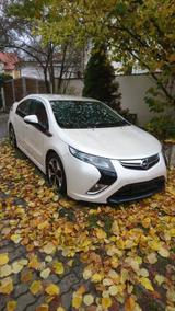 Opel Ampera mit Defekt am Verbrennermotor - Opel Ampera aus 2012