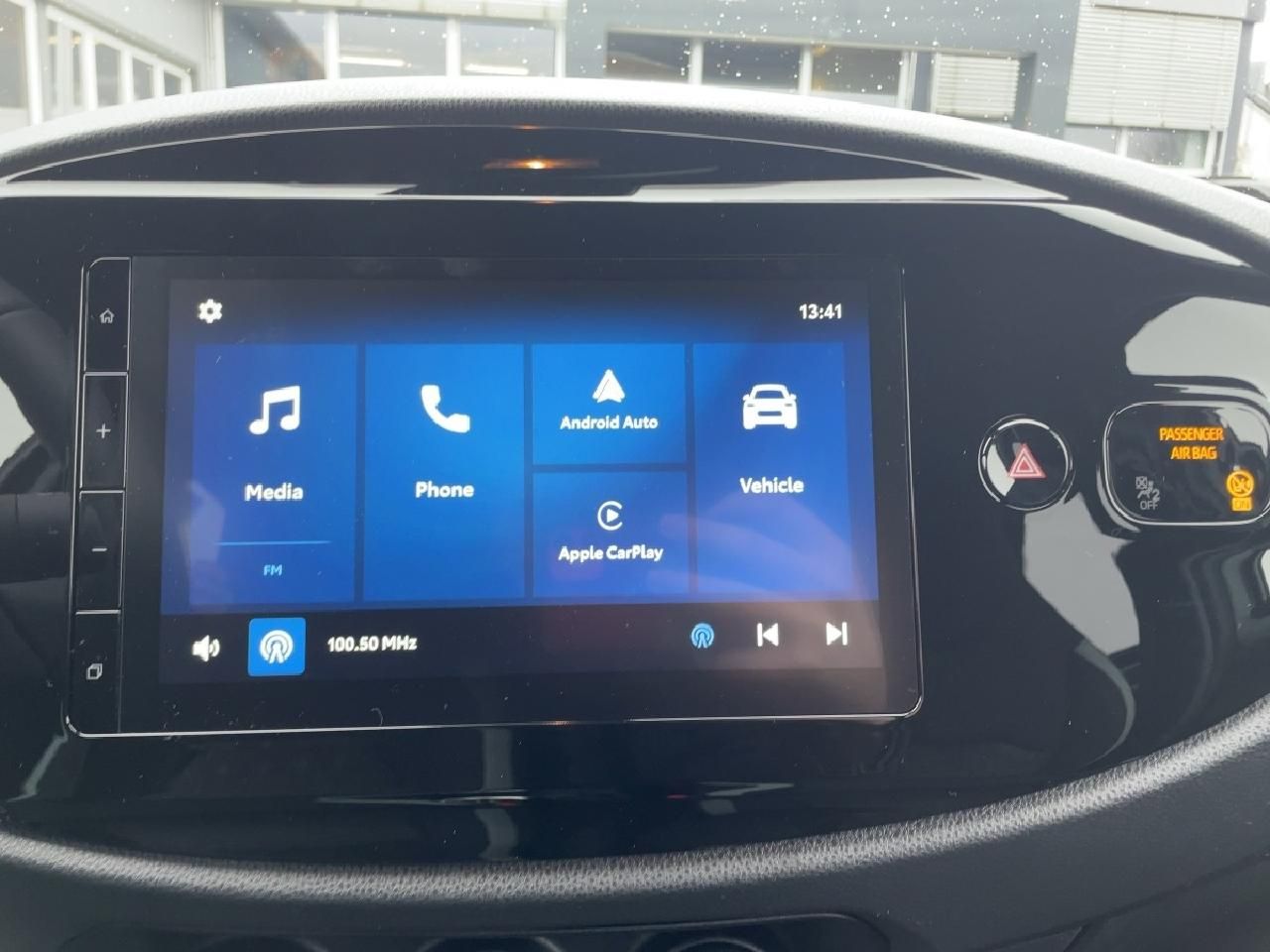 Fahrzeugabbildung Toyota Aygo X 1,0 l Teamplayer 5 M/T