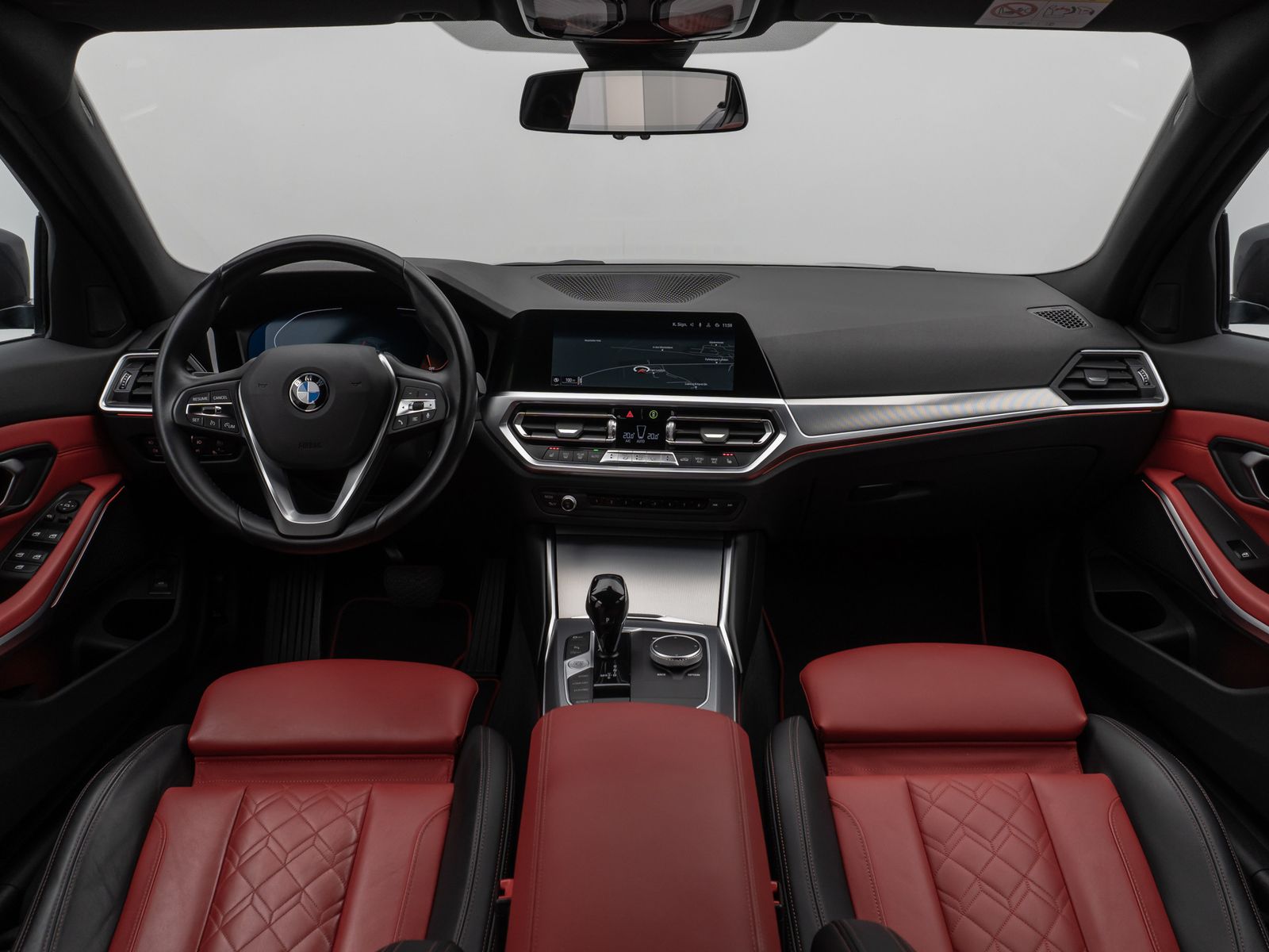 Fahrzeugabbildung BMW 330i xD SportLine Laser DAB HiFi PDC AHK Komfort
