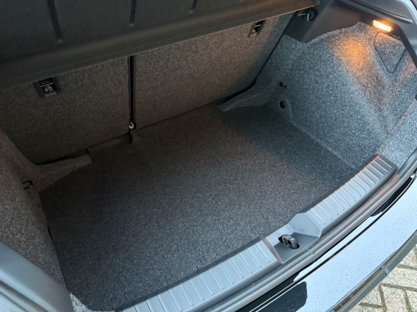 SEAT Ibiza FR Digitales Cockpit LED ACC CarPLay Fahre - Image 23