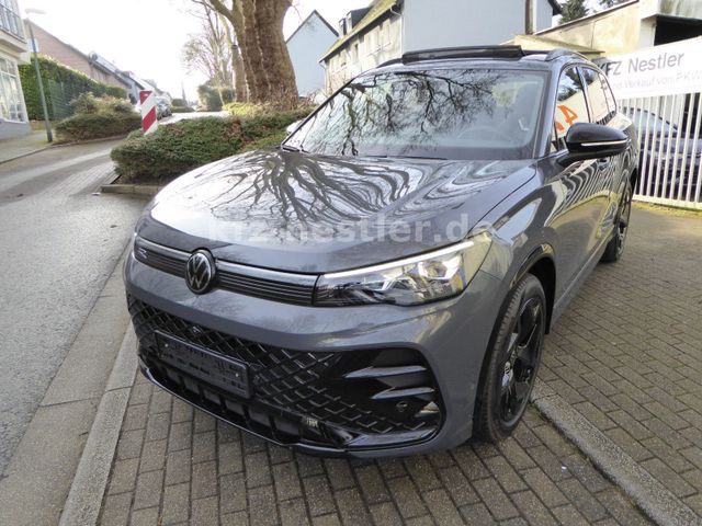 Volkswagen Tiguan 2.0 TDI R-Line/Pano/Matrix/360°/HUD/Black