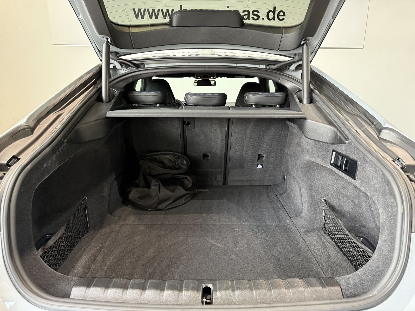 Fahrzeugabbildung BMW i4 M50 Komfortzugang ~ Laserlicht ~ HK Surround