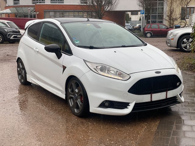 Ford Fiesta ST 1,6L TÜV 01/2026