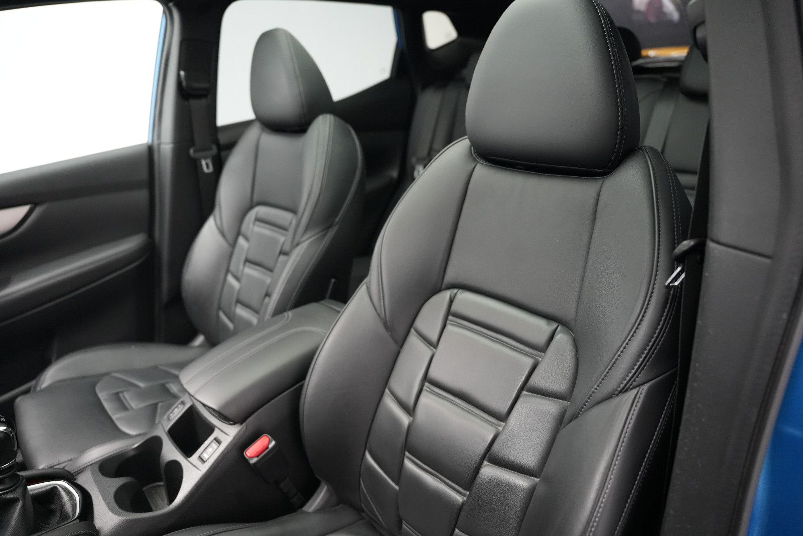 Fahrzeugabbildung Nissan Qashqai Tekna /GLASDACH/360°/MEMORY/NAVI