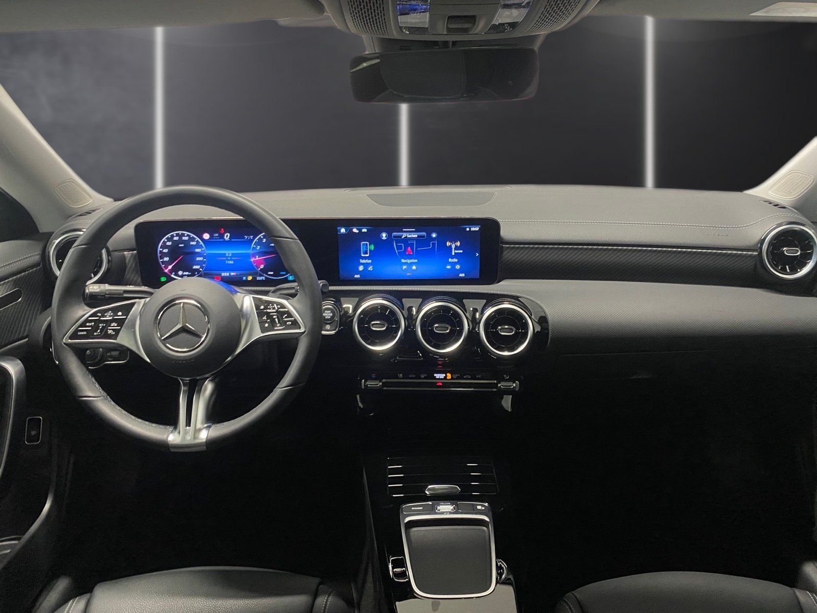 Fahrzeugabbildung Mercedes-Benz CLA 180 Progressive*Pano*AHK*Kamera*LED*CarPlay*