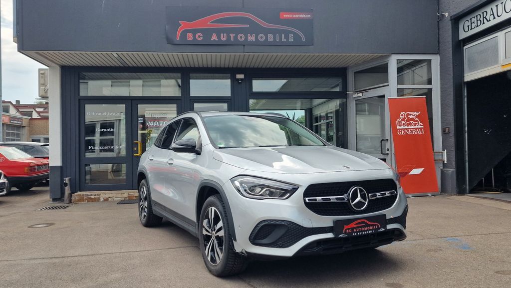 Image of Mercedes-Benz GLA 200