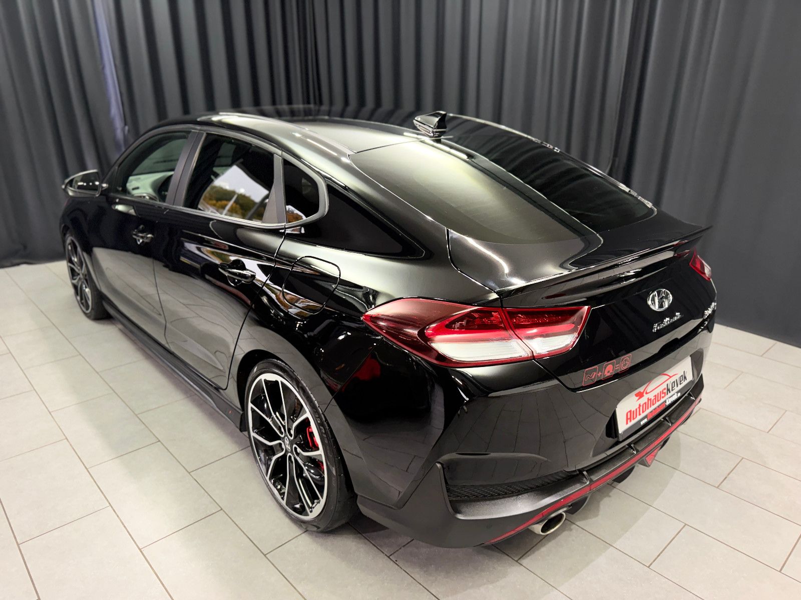 Fahrzeugabbildung Hyundai i30 Fastback N Performance|SCHALTER|PDC|NAVI