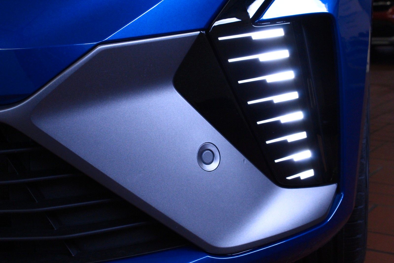 Fahrzeugabbildung Renault Clio TCe 90 Esprit Alpine *Winter-Paket*Bose*