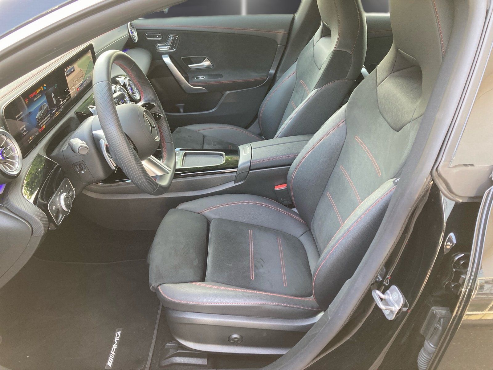 Fahrzeugabbildung Mercedes-Benz CLA 250 e SB AMG Plus*Pano*HUD*Memory*360*Totwi*